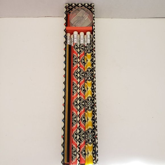 Vera Bradley Pencil Set Barcelona 8 Pencils 1 Sharpener - Picture 4 of 5